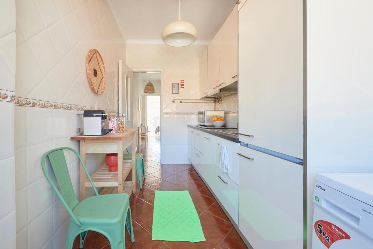 & Sunny 2br Near Beach, By Timecooler