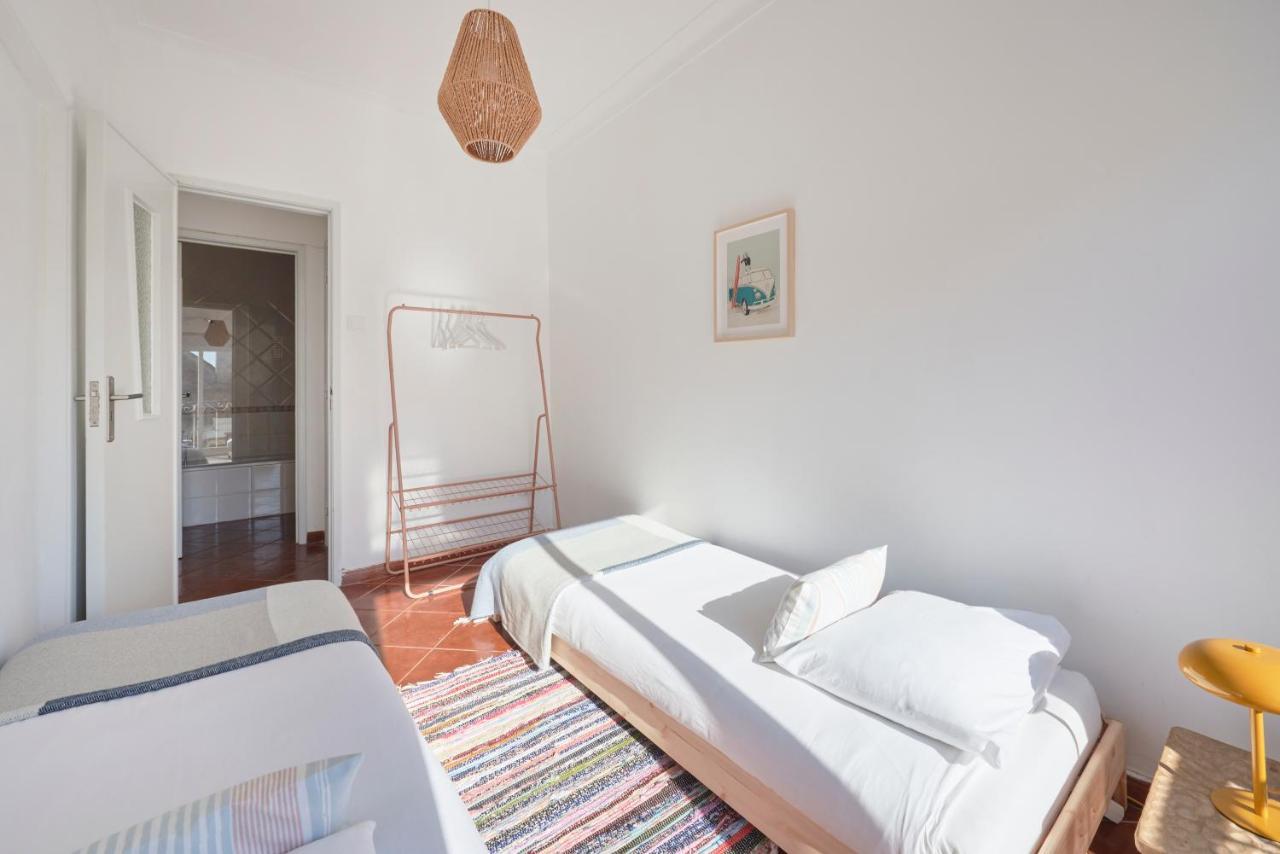 & Sunny 2br Near Beach, By Timecooler Apartment