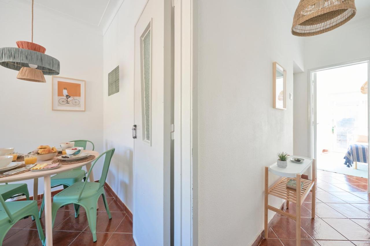 & Sunny 2br Near Beach, By Timecooler Apartment *