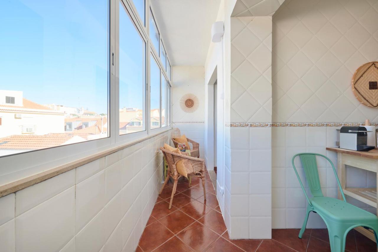 & Sunny 2br Near Beach, By Timecooler Apartment *