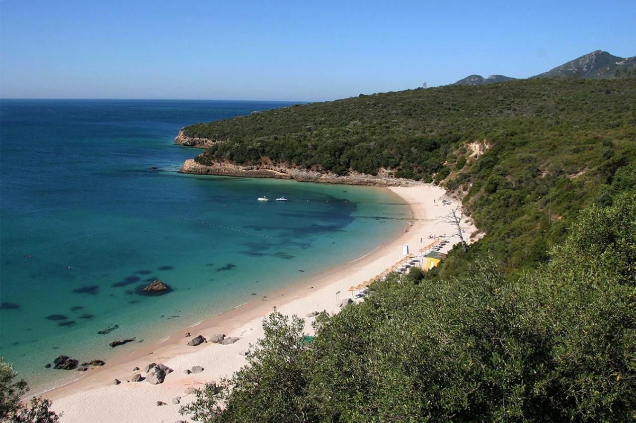 & Sunny 2br Near Beach, By Timecooler Setubal